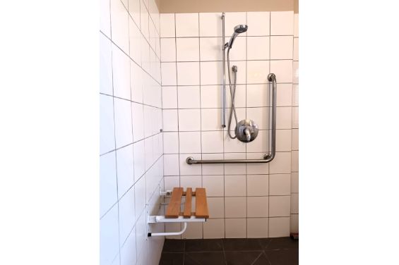 Accessibility Motel Unit - shower